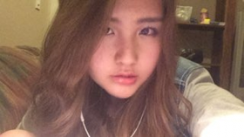 Annie_Mitsukiを開く