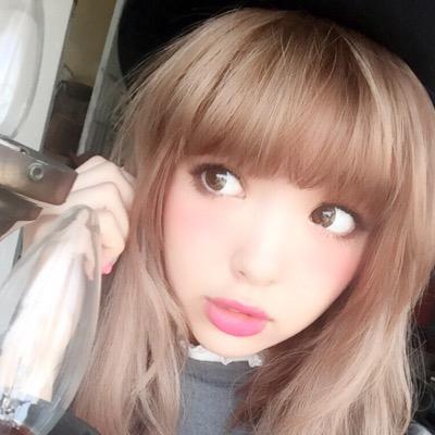 藤田 ニコル(にこるん)を開く